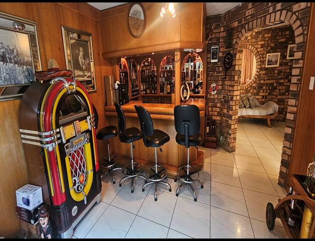 4 BEDROOM HOUSE FOR SALE IN MEYERSDAL